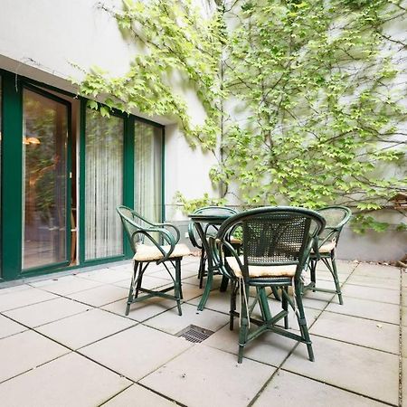 Relaxing Terrace Apartment In Lively Area Vienna Esterno foto