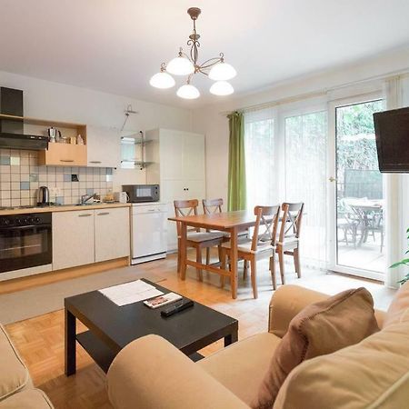 Relaxing Terrace Apartment In Lively Area Vienna Esterno foto