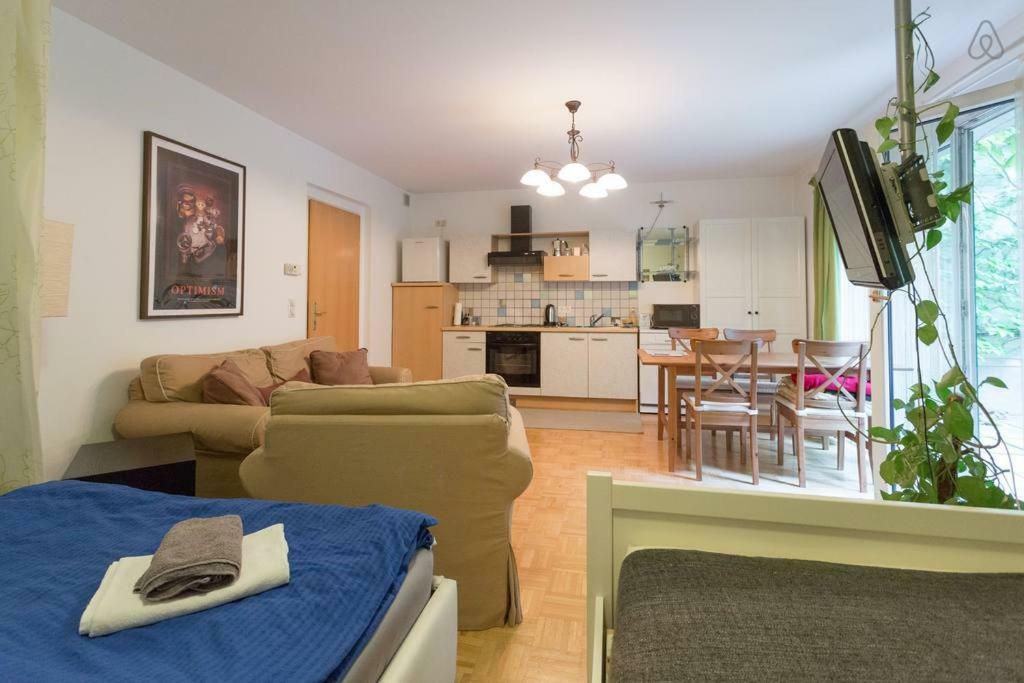 Relaxing Terrace Apartment In Lively Area Vienna Esterno foto