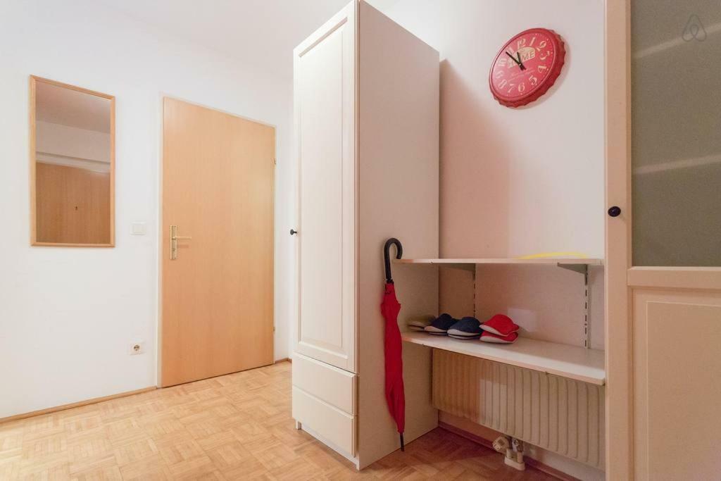 Relaxing Terrace Apartment In Lively Area Vienna Esterno foto