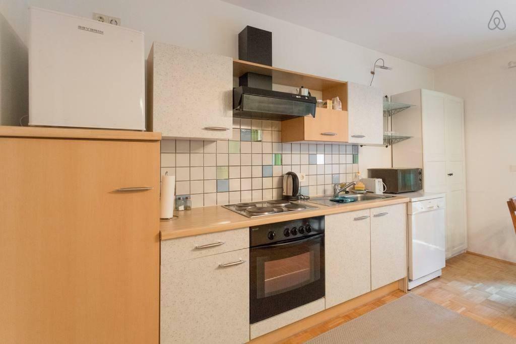 Relaxing Terrace Apartment In Lively Area Vienna Esterno foto
